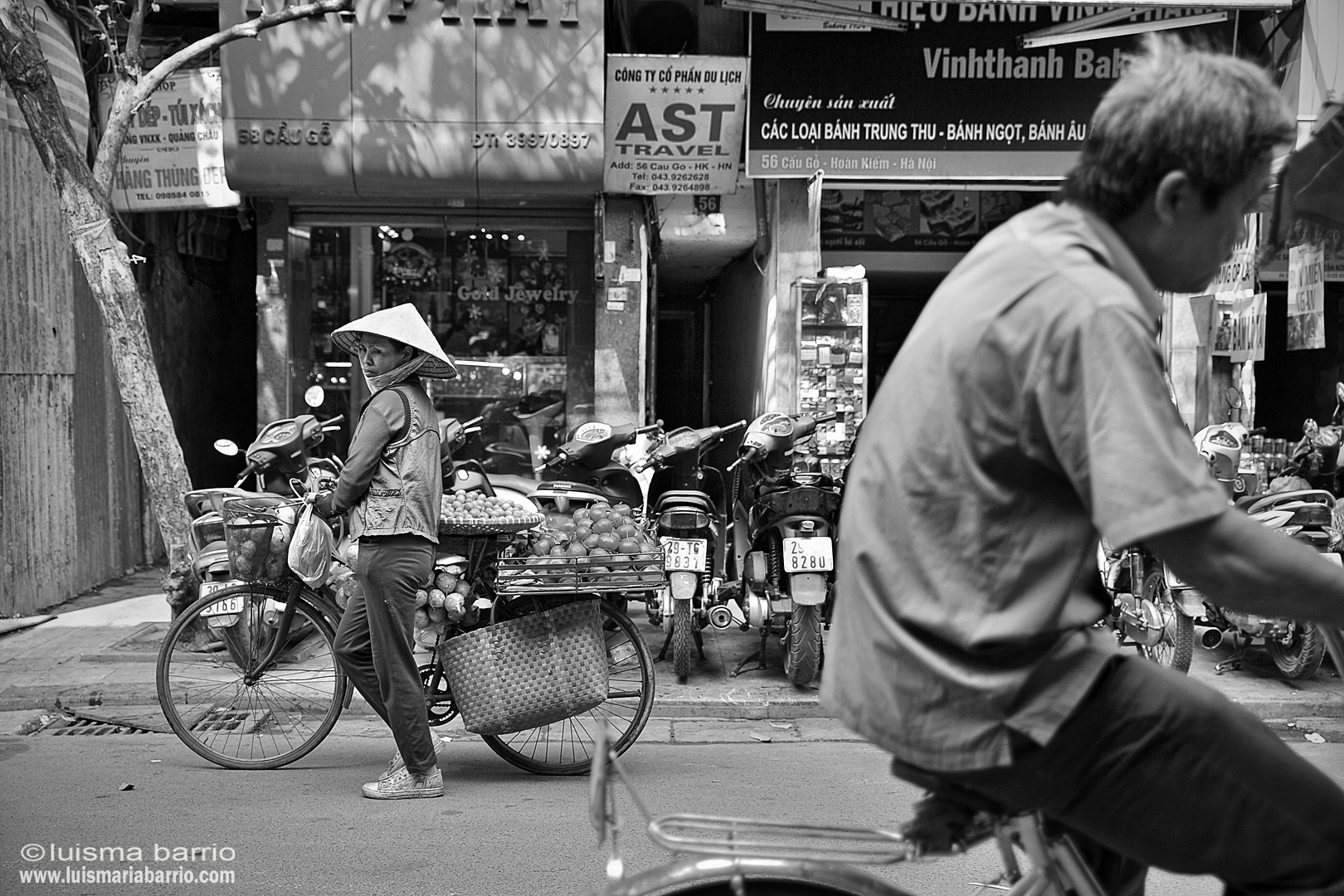 hanoi old city quarter vietnam